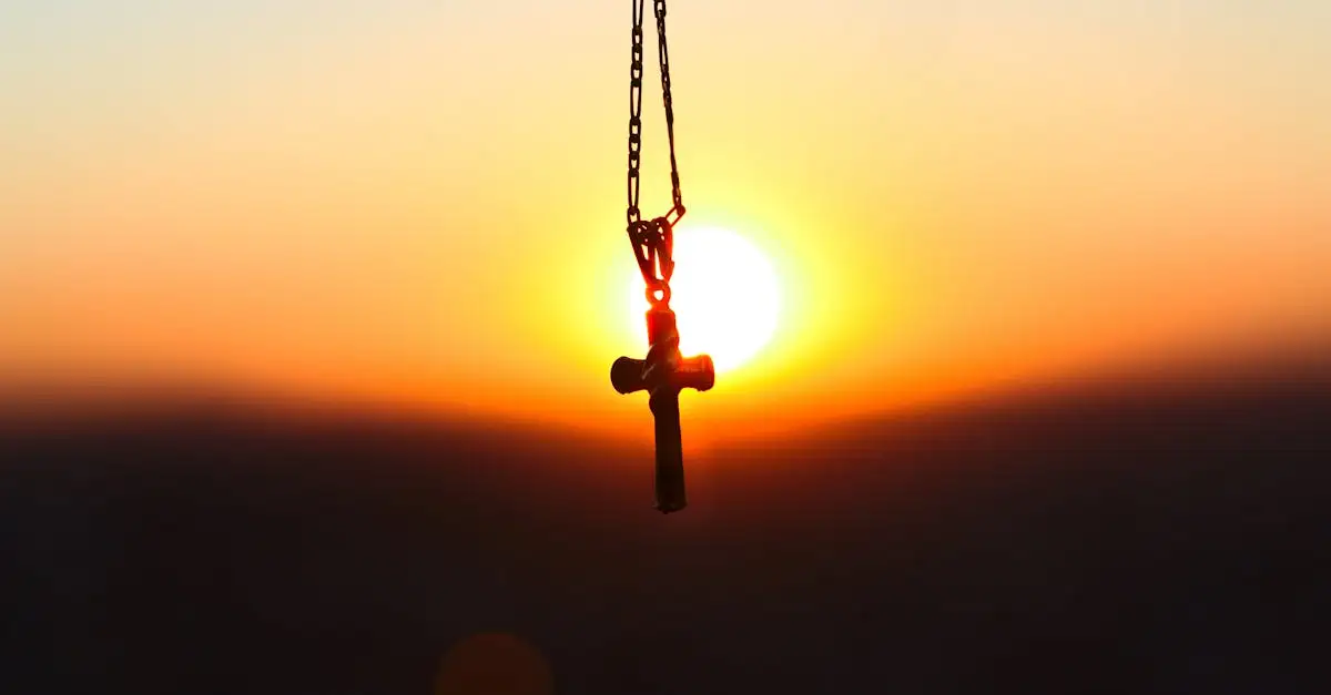 Collier Croix en Argent pour Homme : Style et Élégance