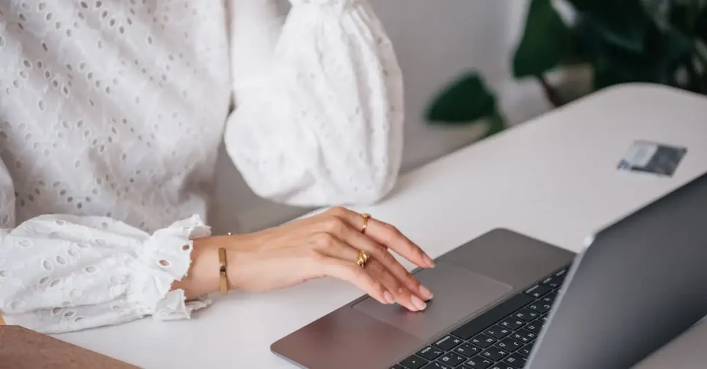 Grossiste bijoux à Paris : Achat professionnel en ligne.