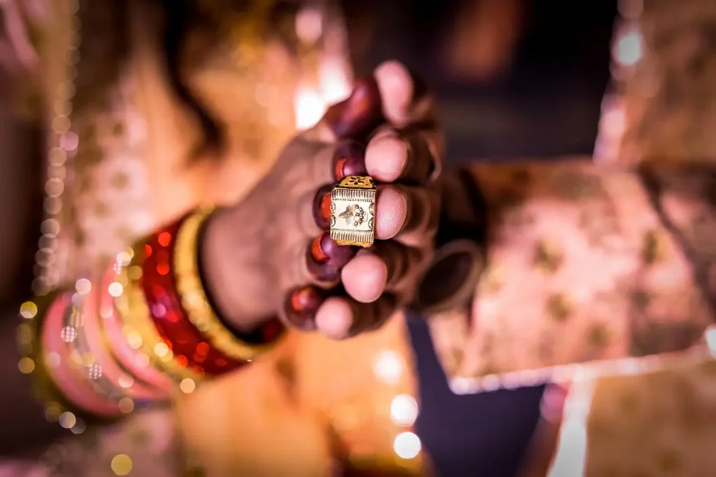 Bague de mariage en or blanc : modèles uniques et élégants