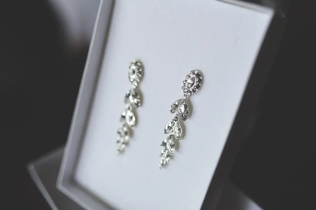 Boucles d'Oreilles Puces en Argent : Petits Clous Élégants