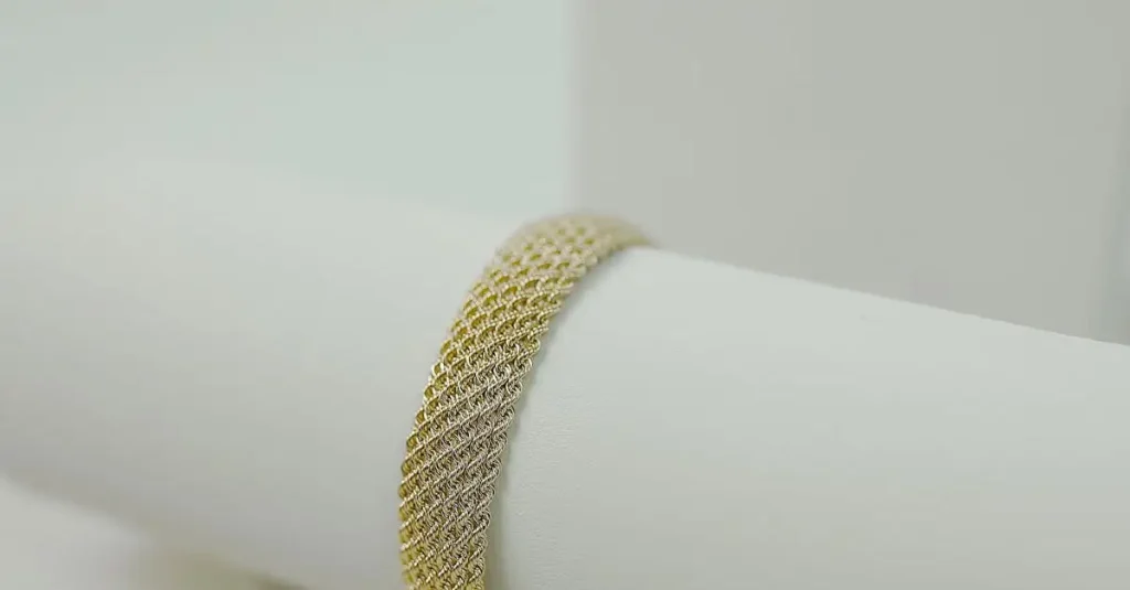 Bracelet Acier Femme : Bijoux Élégants et Durables